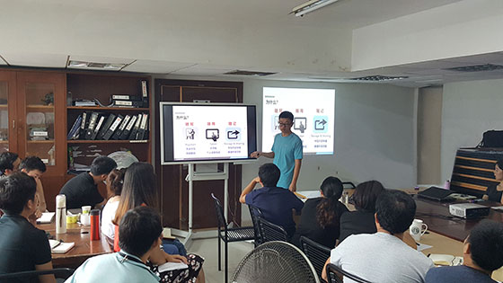 翻頁編輯可同步進行 翻頁編輯可同步進行